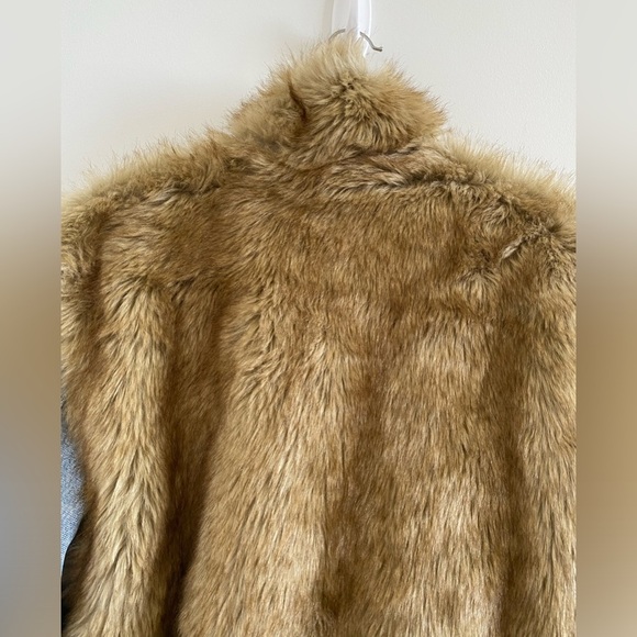 Levi’s Oversized Faux Fur Trucker Jacket Large In Furry Fury Medium Wash New - Picture 11 of 12